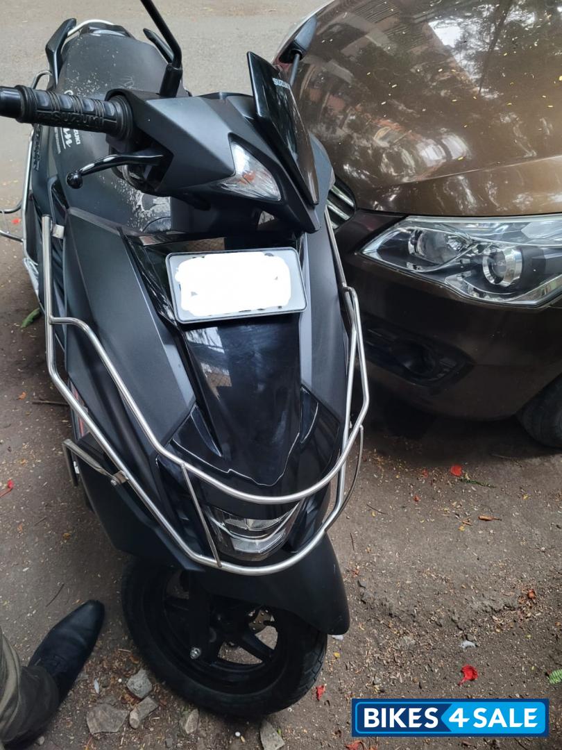 Suzuki Avenis 125 Ride Connect Edition