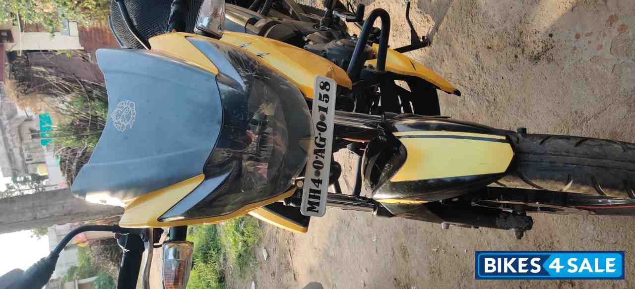 Black And Yellow TVS Apache RTR 160 Black And Yellow TVS Apache RTR 160