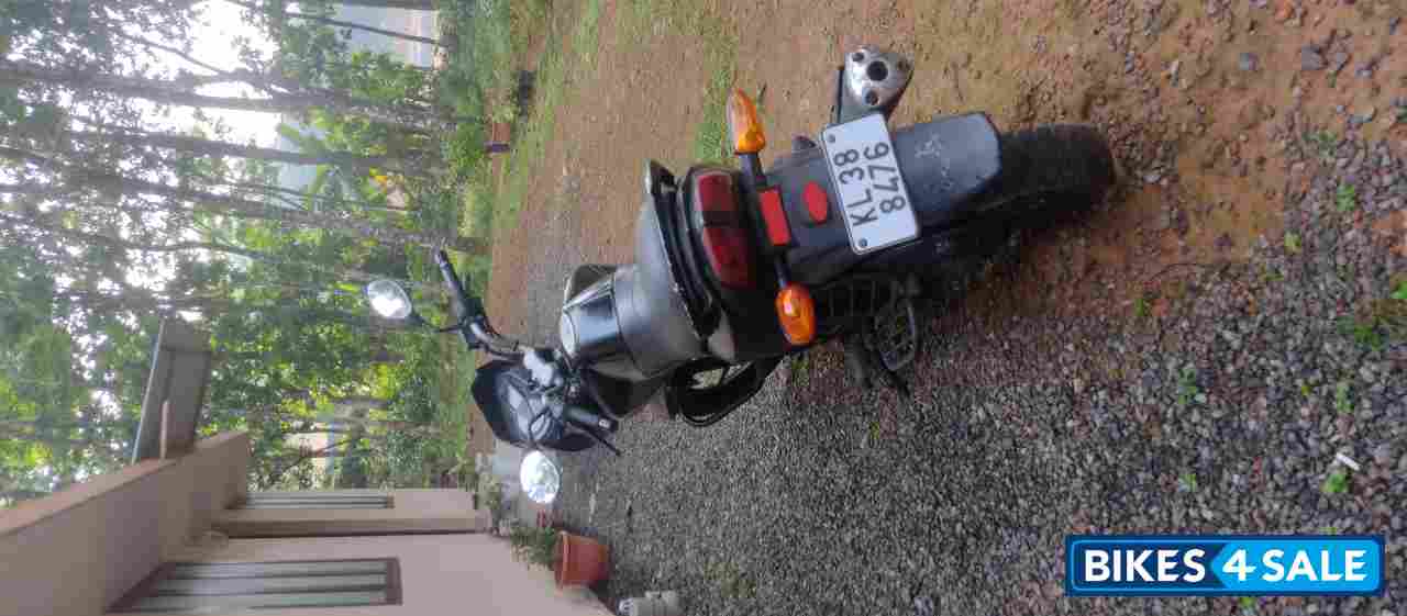 Black TVS Flame 125 Black TVS Flame 125