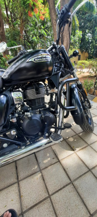 Stellar Black Royal Enfield Meteor 350 Stellar