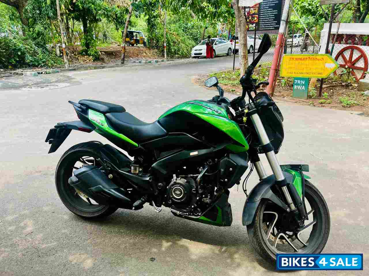 Green Bajaj Dominar 400 ABS BS6 Green Bajaj Dominar 400 ABS BS6