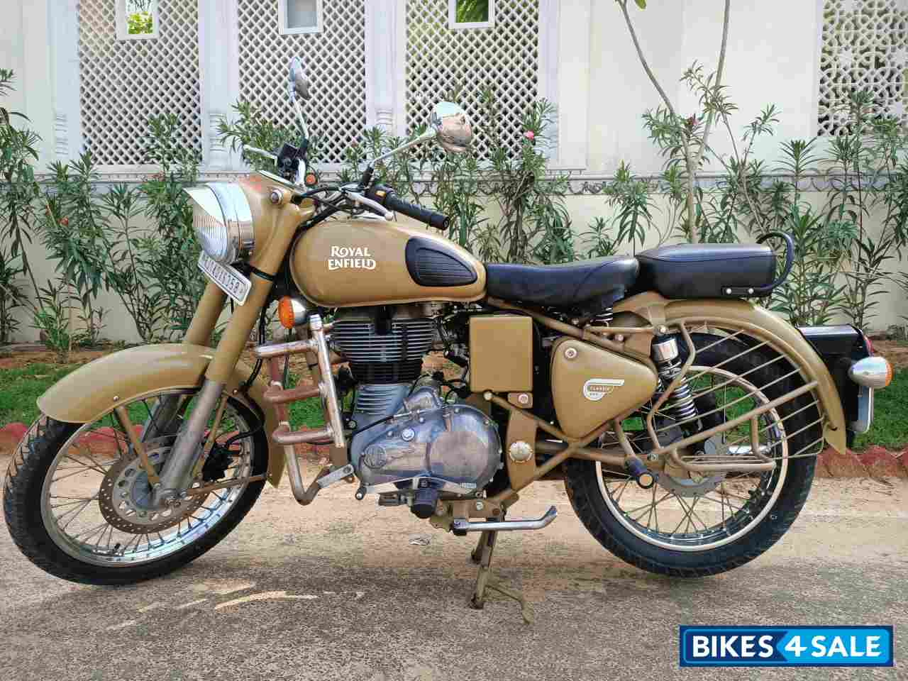Royal Enfield Classic Desert Storm