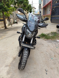 Matte Black Bajaj Dominar 400