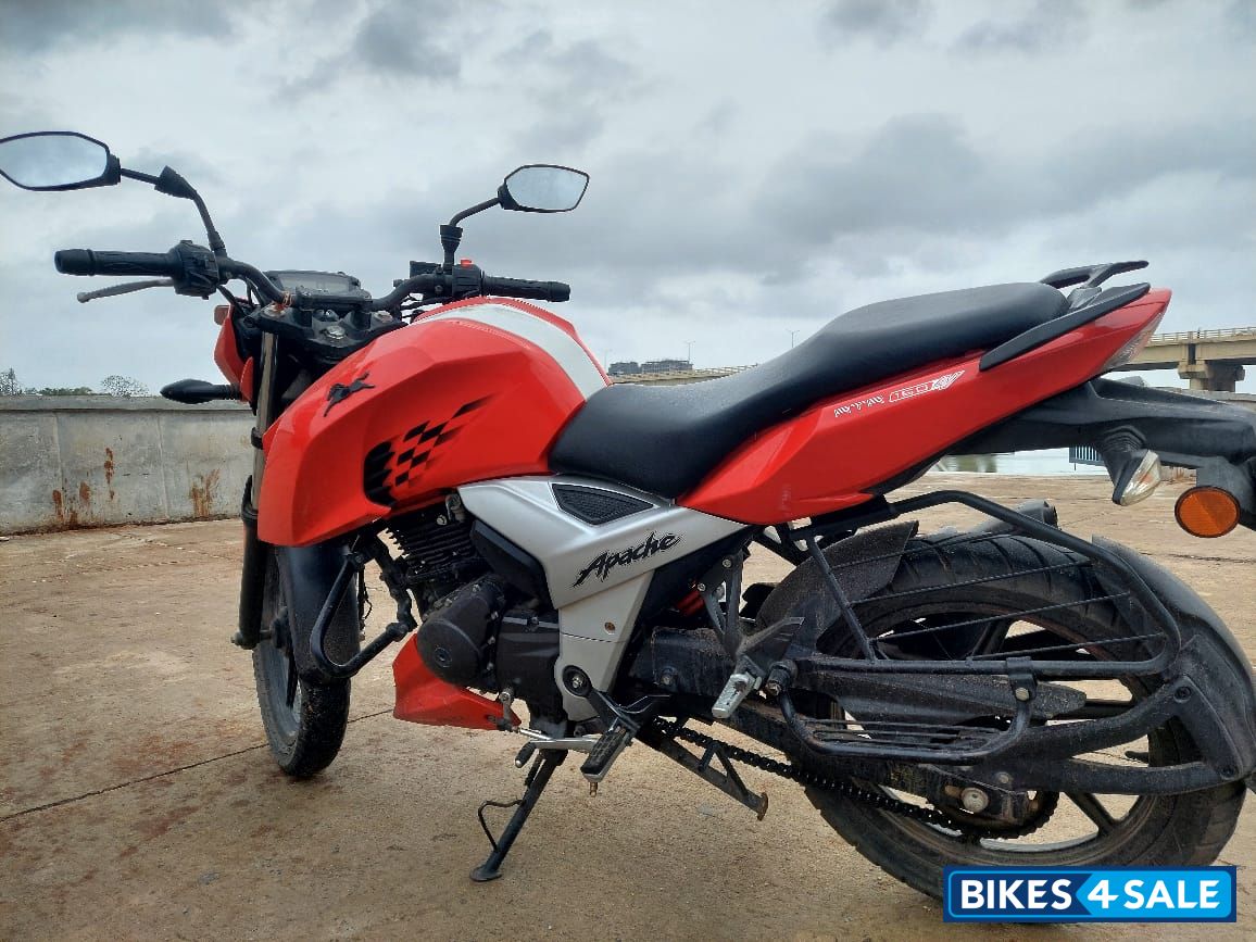 TVS Apache RTR 160 4V