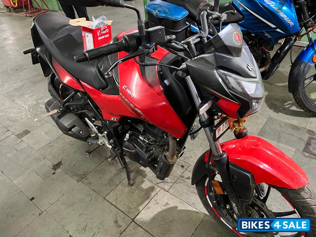 Red And Black Hero Xtreme 160R BS6 Red And Black Hero Xtreme 160R BS6