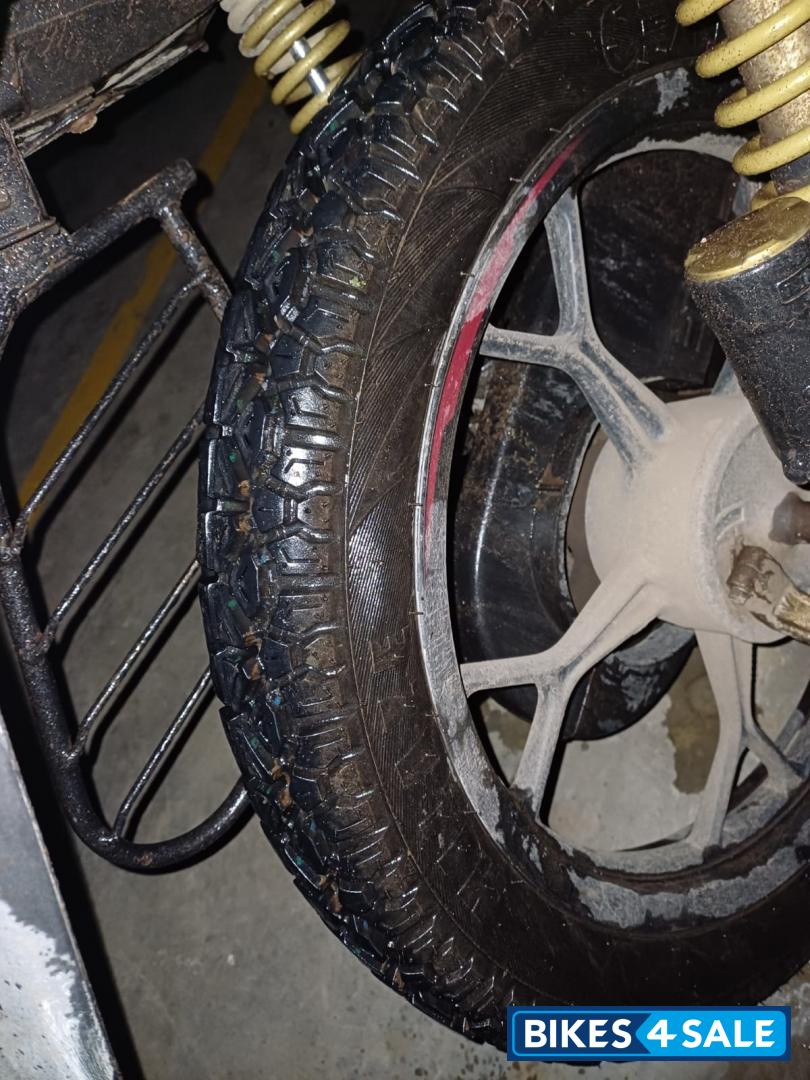 Bajaj Platina 110 H-Gear BS6 Bajaj Platina 110 H-Gear BS6