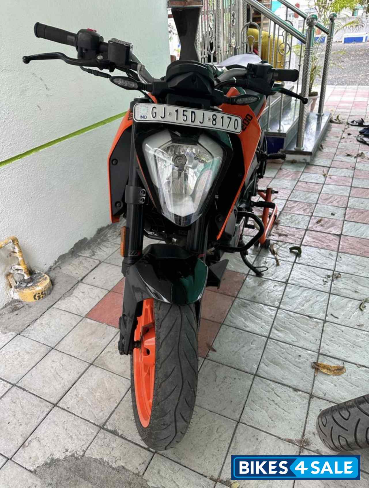 Black Electronic Orange KTM Duke 200 2020 Black Electronic Orange KTM Duke 200 2020