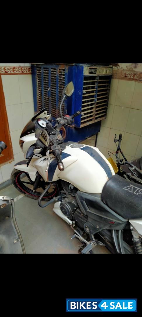 TVS Apache RTR 160 TVS Apache RTR 160