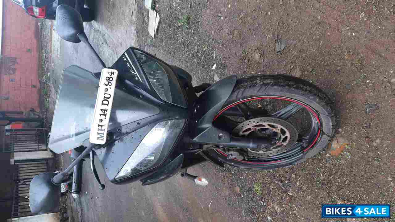 Yamaha YZF R15 V2 Yamaha YZF R15 V2