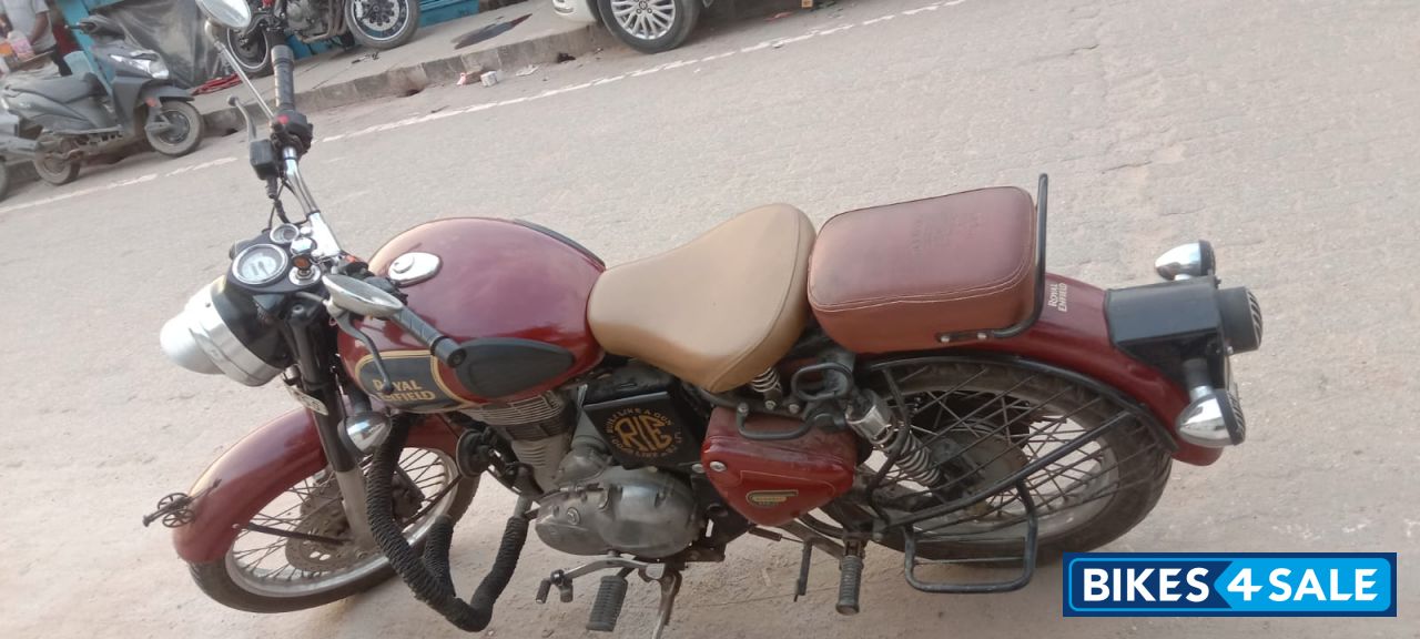 Royal Enfield Classic Classic 350 chestnut red Royal Enfield Classic Classic 350 chestnut red