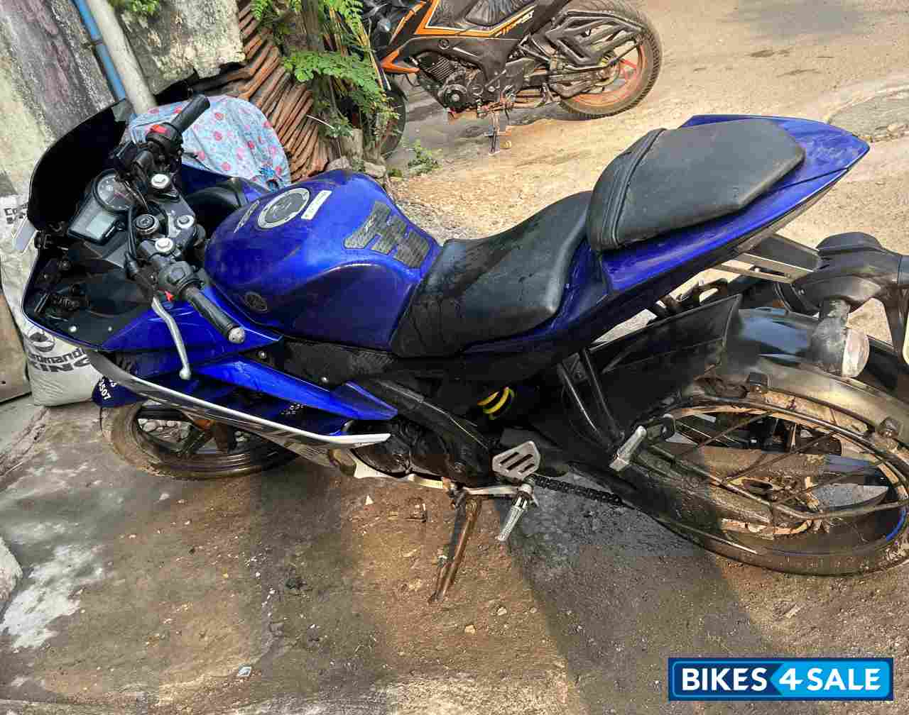 Yamaha YZF R15 V2