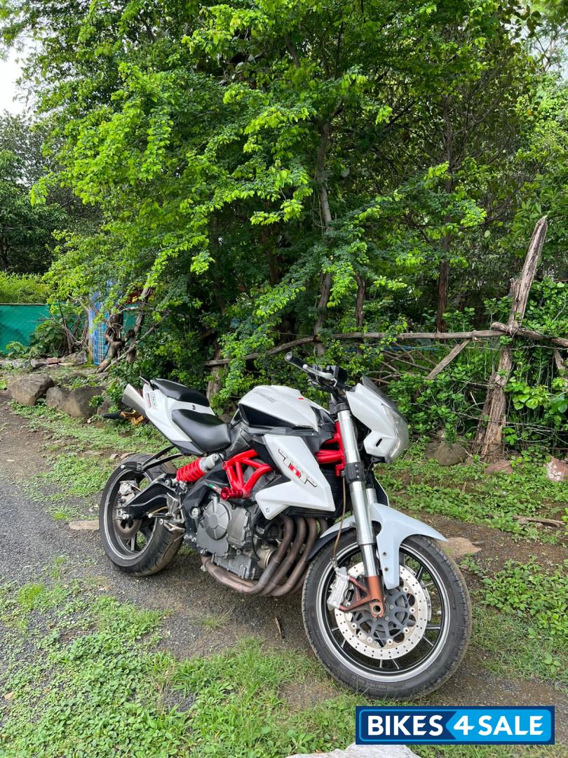Benelli TNT 600 i Benelli TNT 600 i