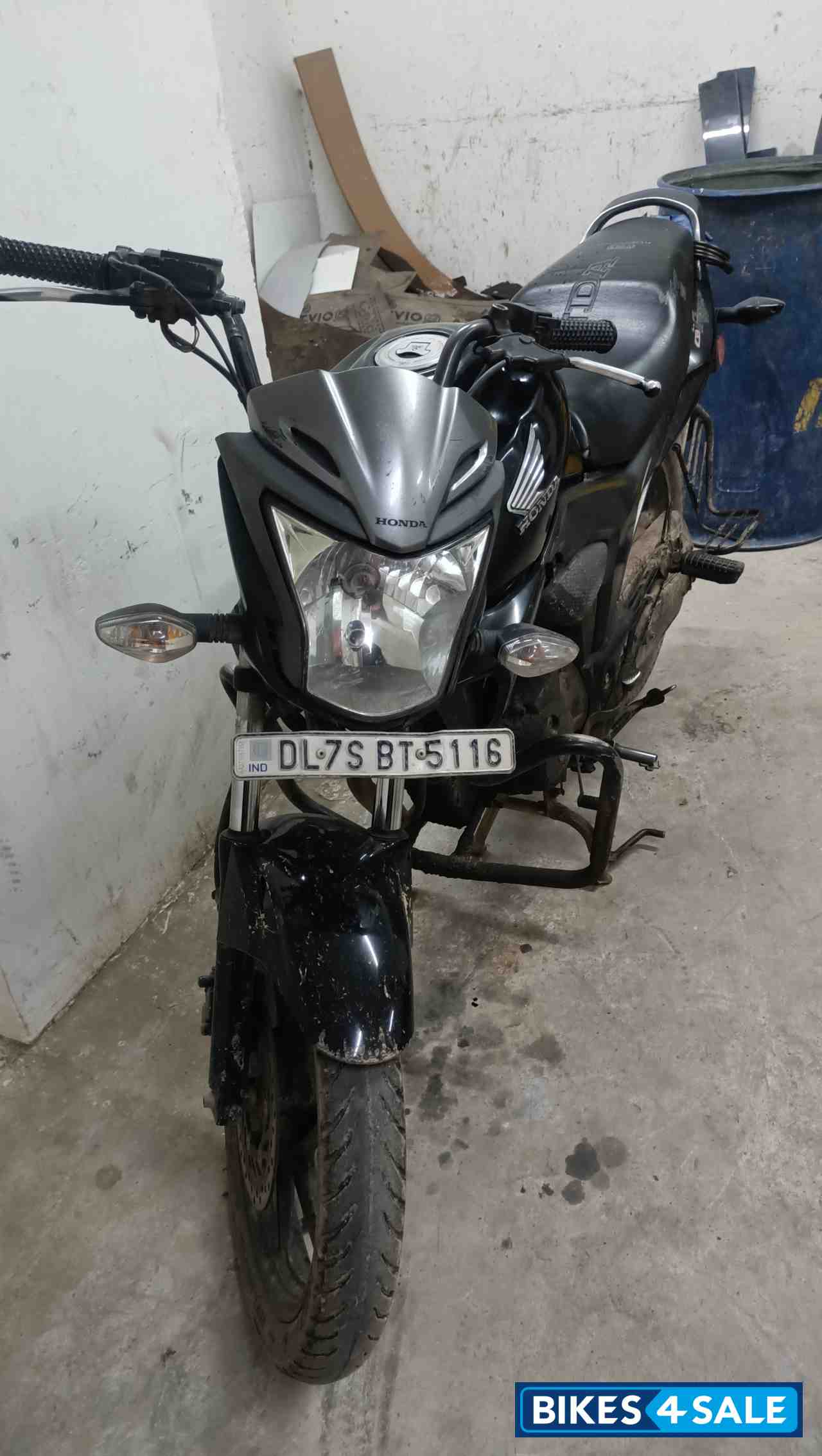 Black Honda CB Trigger