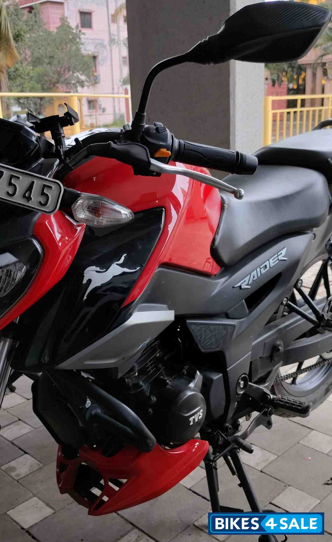 Striking Red TVS Raider 125 Striking Red TVS Raider 125