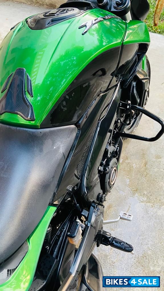 Green Bajaj Dominar 400 ABS BS6 Green Bajaj Dominar 400 ABS BS6