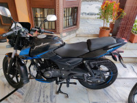Bajaj Pulsar P150 Twin Disc Split Seat