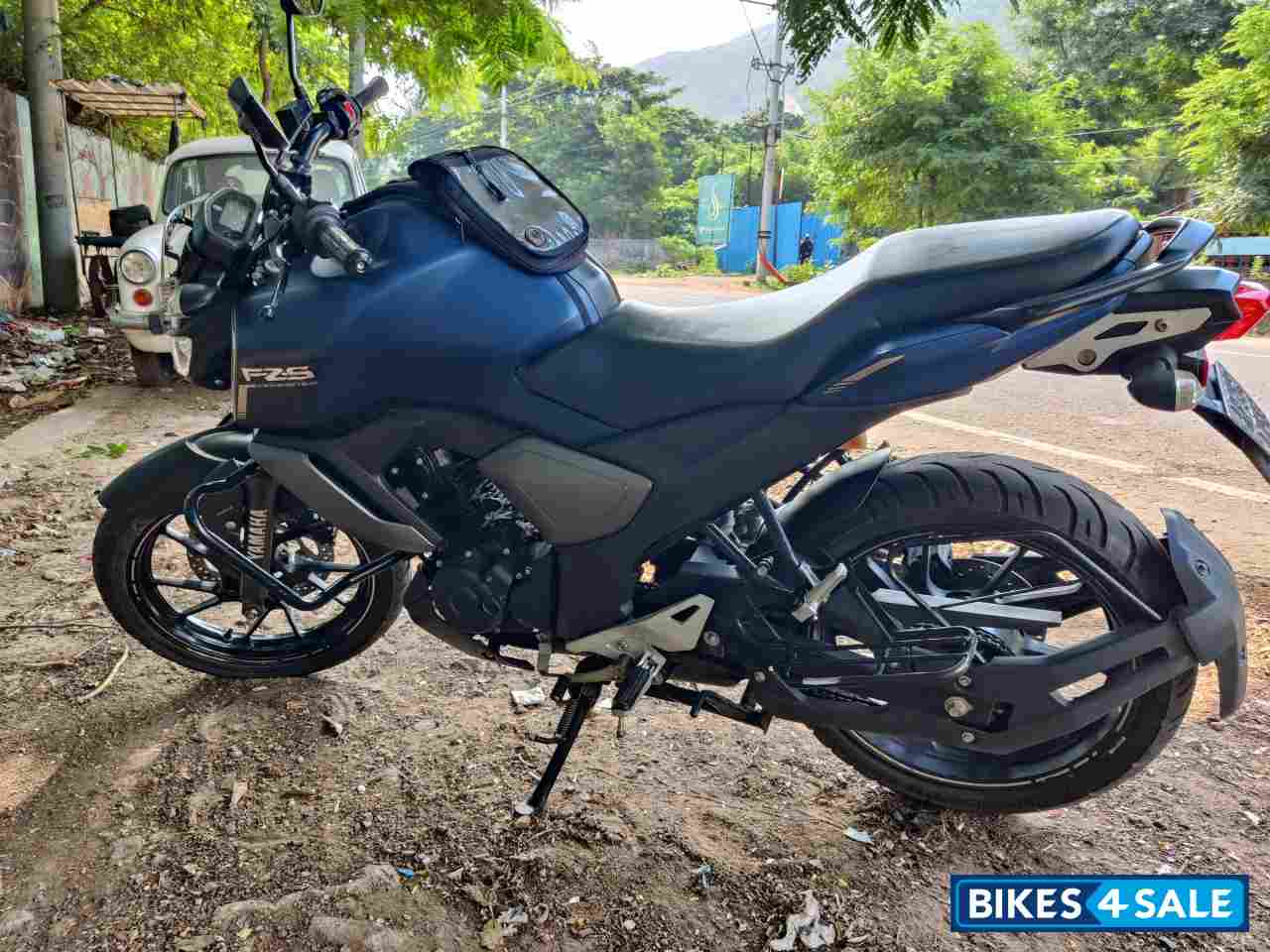 Matt Blue Yamaha FZ-S FI V3 Matt Blue Yamaha FZ-S FI V3