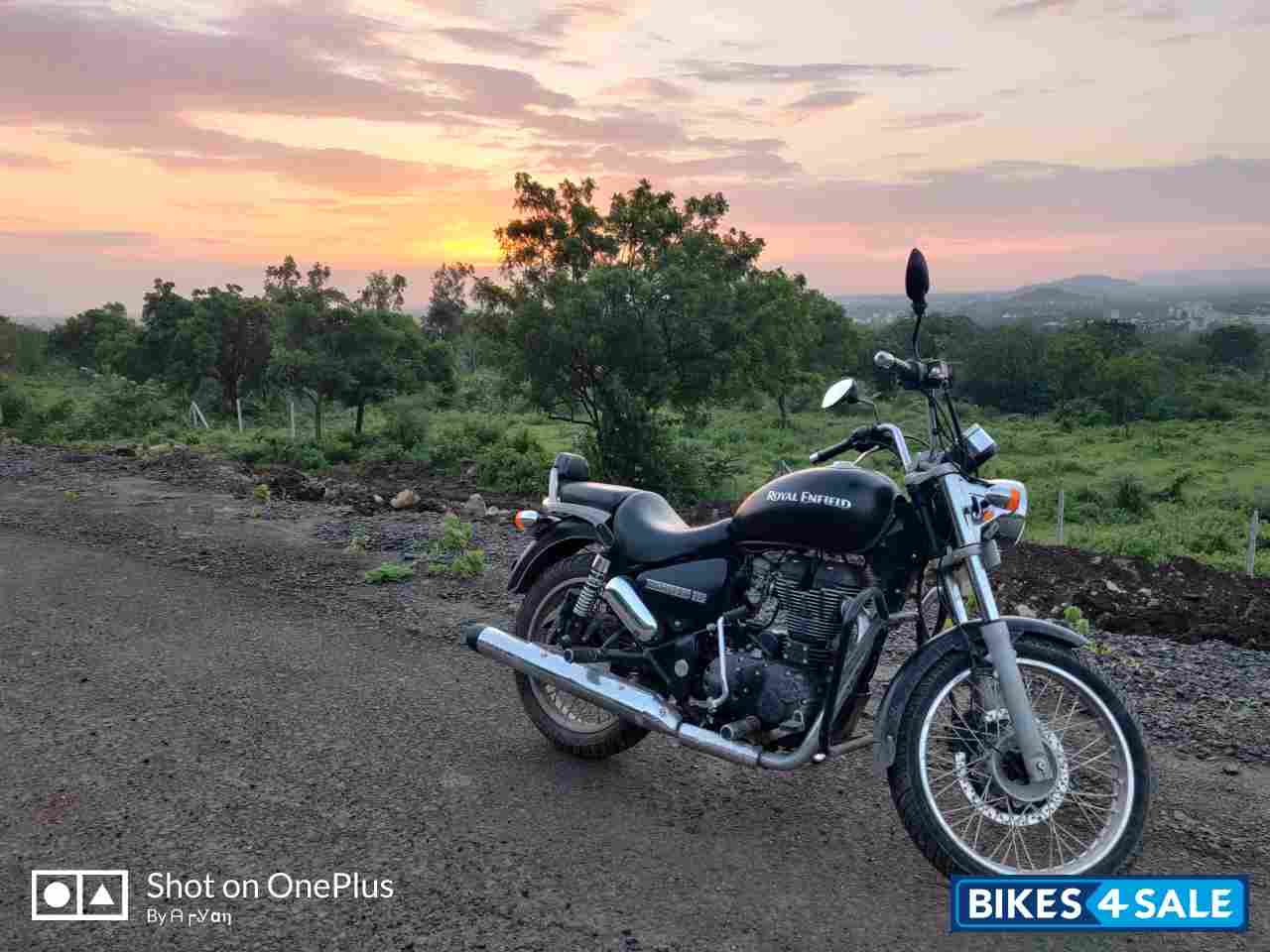 Royal Enfield Thunderbird 350 Royal Enfield Thunderbird 350