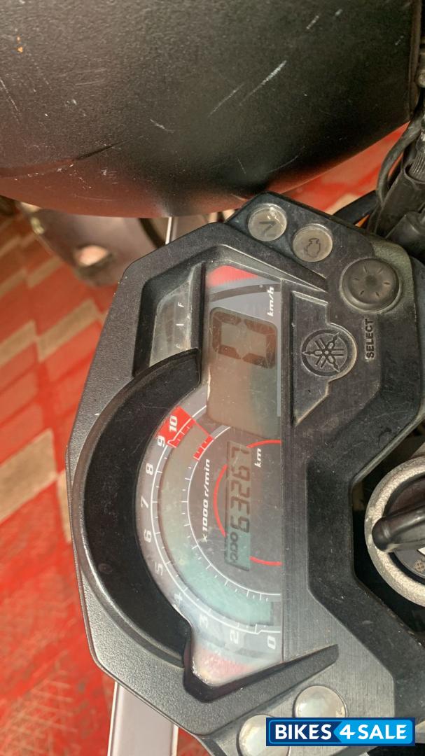 Black Yamaha FZ16 Black Yamaha FZ16