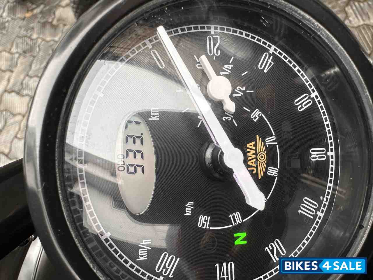 Black Jawa forty two BS6 Black Jawa forty two BS6