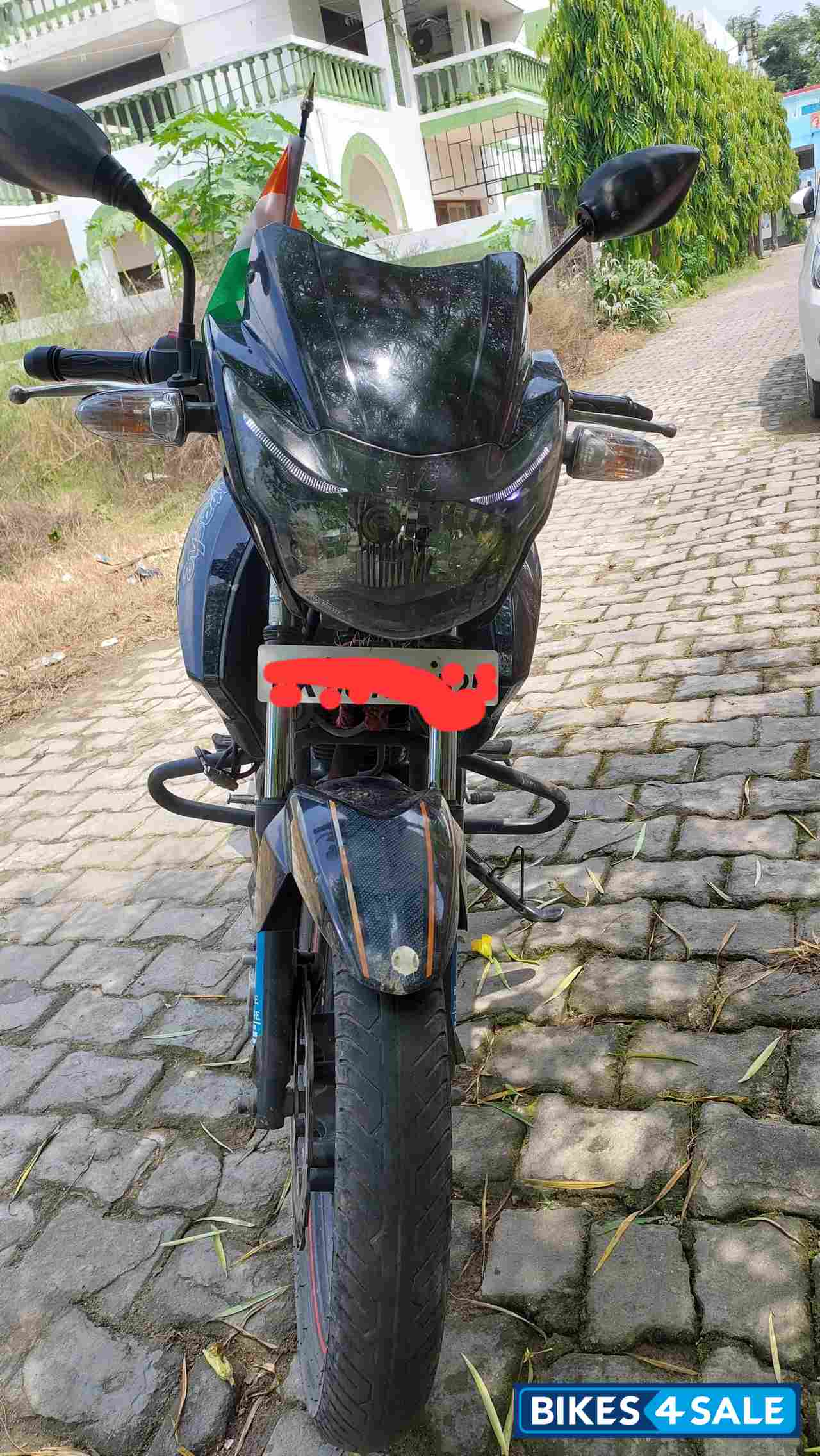 Black TVS Apache RTR 160 Black TVS Apache RTR 160