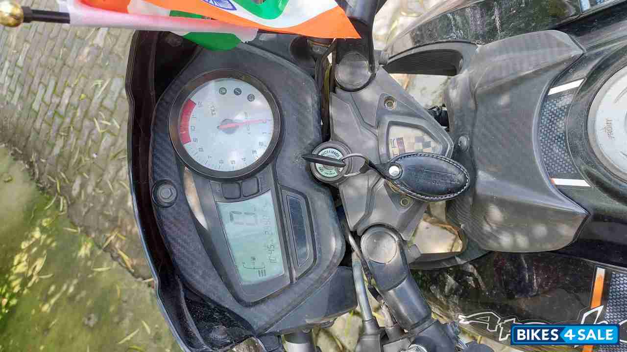 Black TVS Apache RTR 160 Black TVS Apache RTR 160