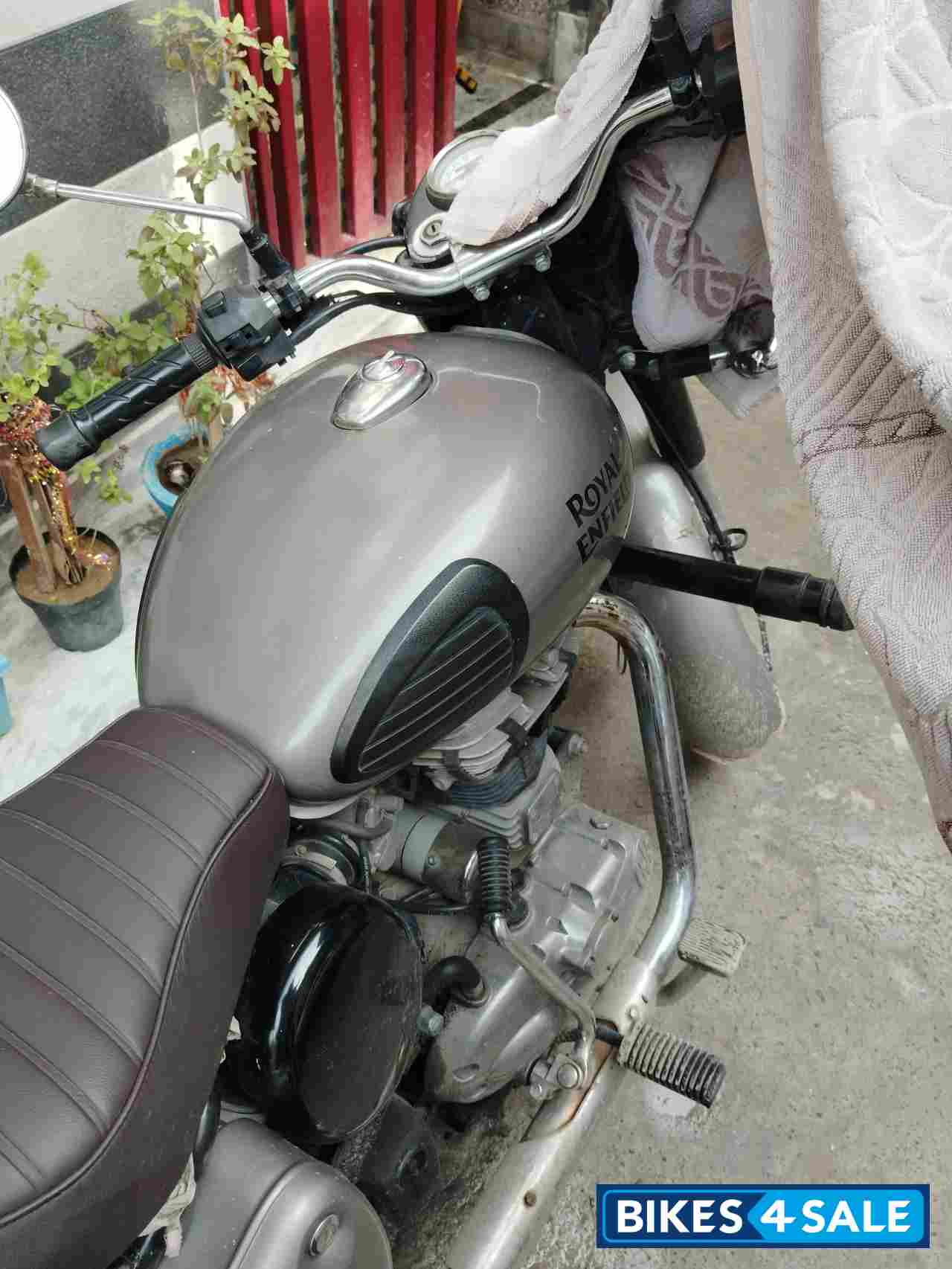 Royal Enfield Classic 350 Royal Enfield Classic 350