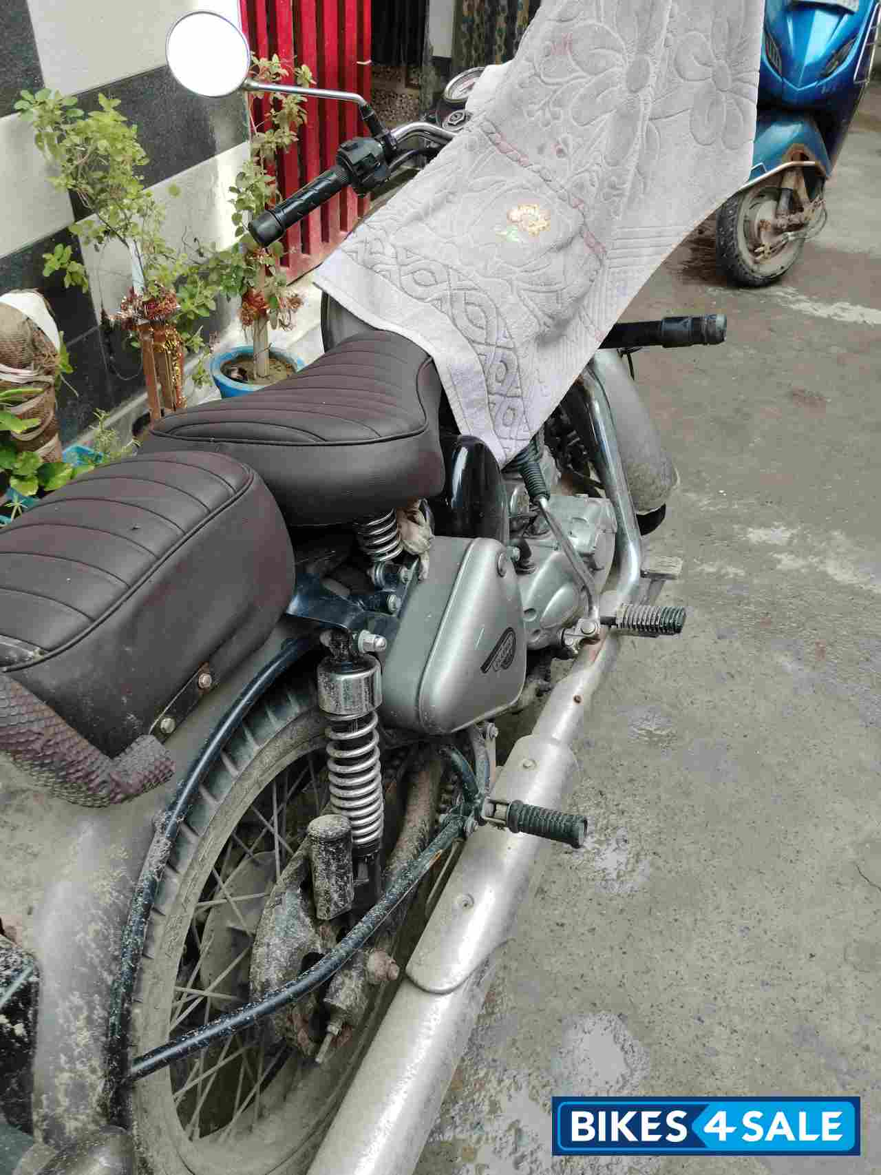 Royal Enfield Classic 350 Royal Enfield Classic 350