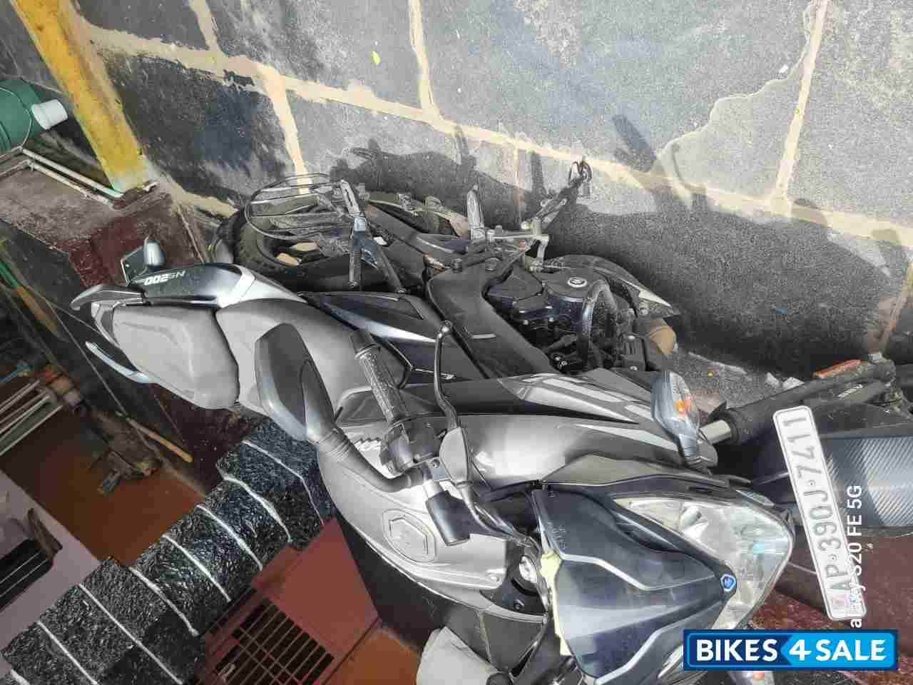 Gray Bajaj Pulsar NS 200 BS6 Gray Bajaj Pulsar NS 200 BS6