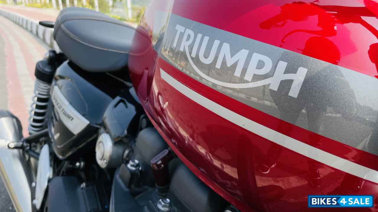 Triumph Speed Twin 1200