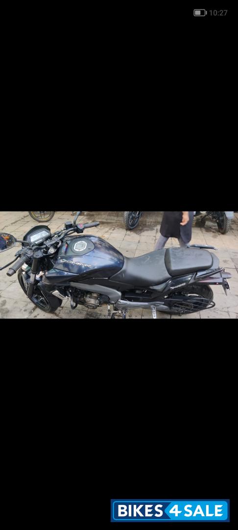 Midnight Blue Bajaj Dominar 400