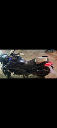 Midnight Blue Bajaj Dominar 400