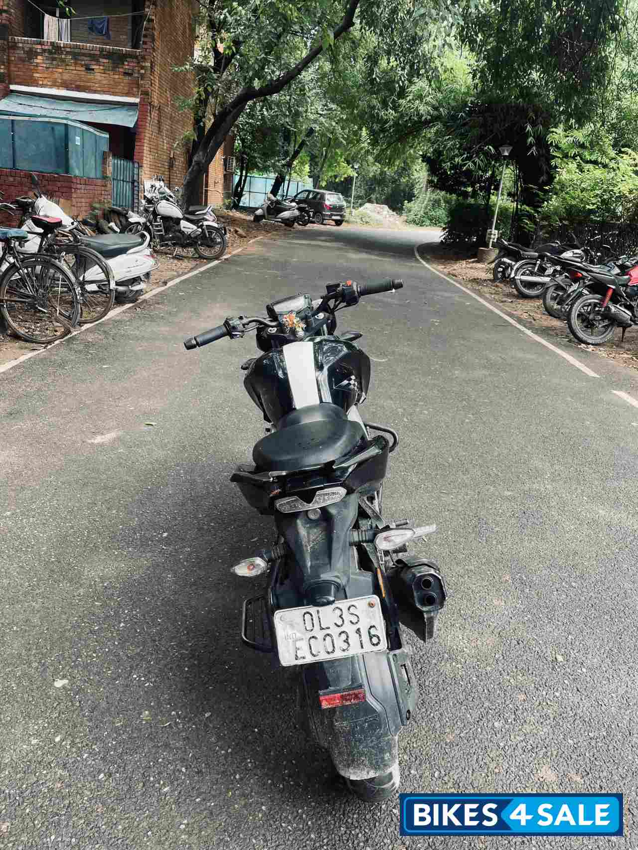 TVS Apache RTR 160 4V TVS Apache RTR 160 4V