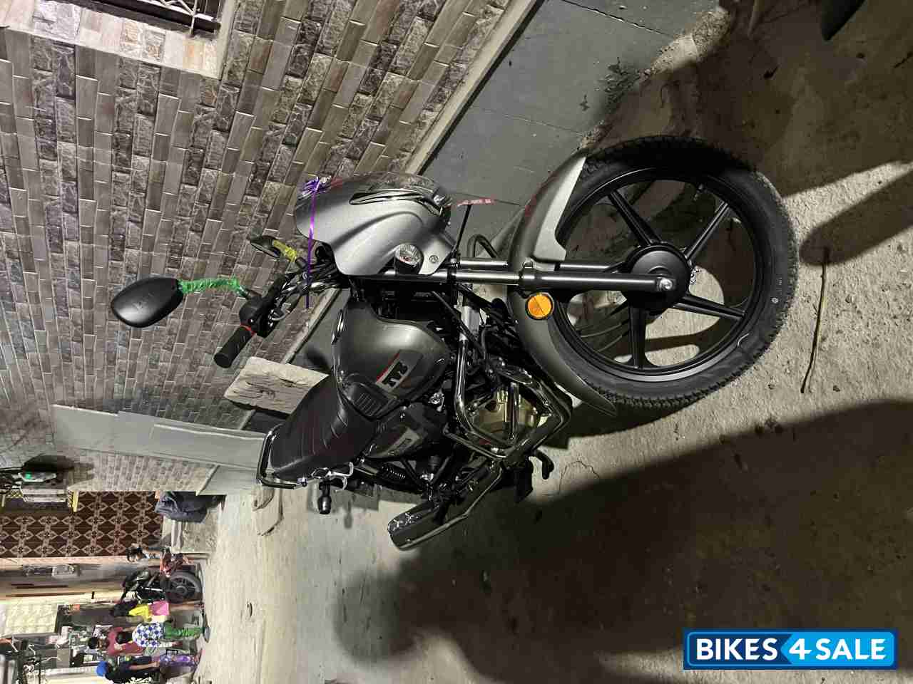 TVS Radeon TVS Radeon