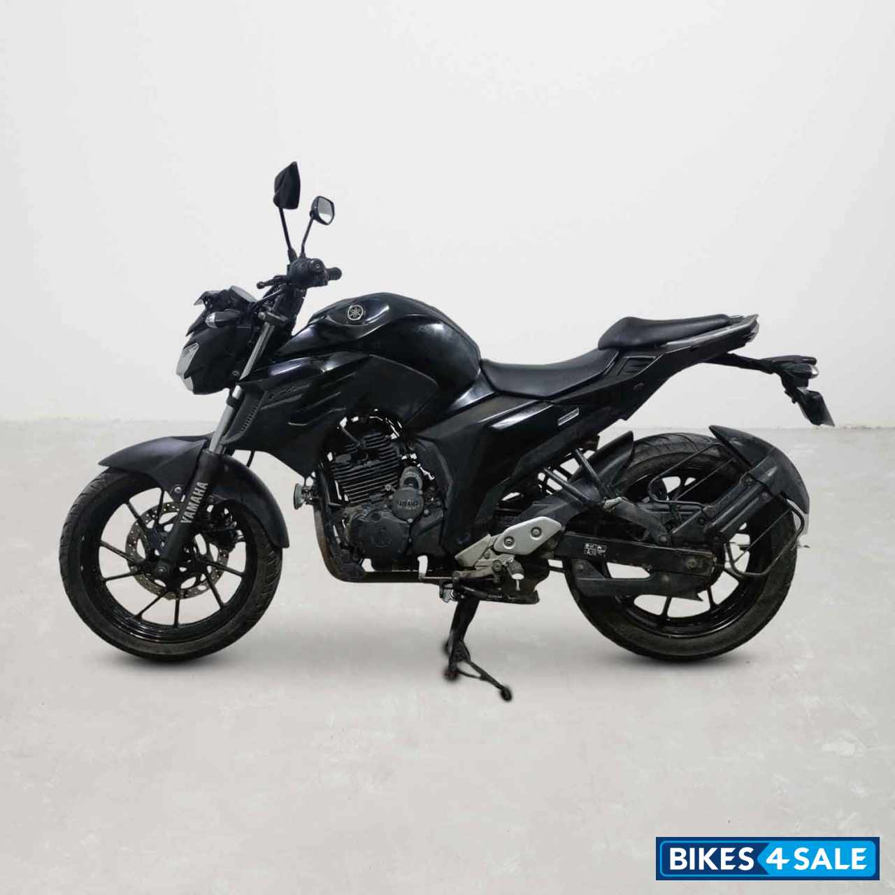 Yamaha FZ25