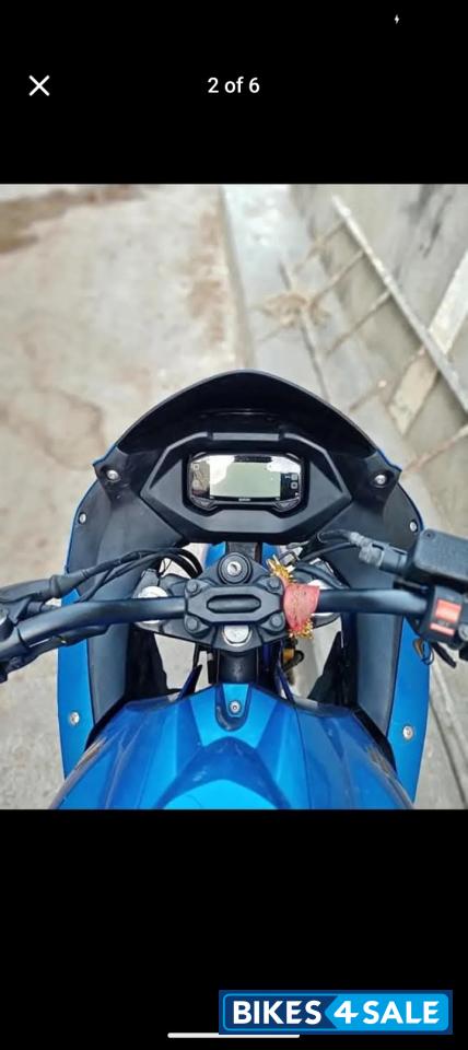 Blue Suzuki Gixxer SF Blue Suzuki Gixxer SF
