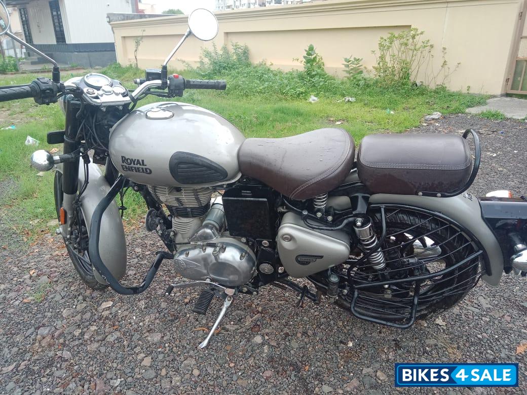 Royal Enfield Classic 350 Royal Enfield Classic 350
