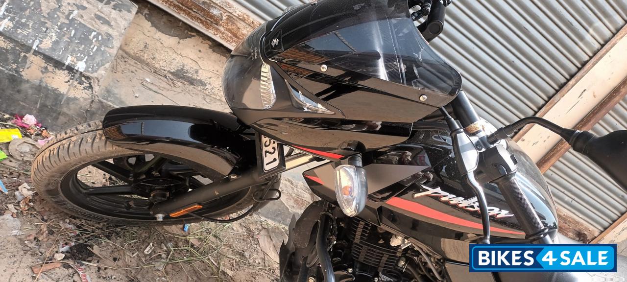 Bajaj Pulsar 125 Neon Disc Single Seat Bajaj Pulsar 125 Neon Disc Single Seat