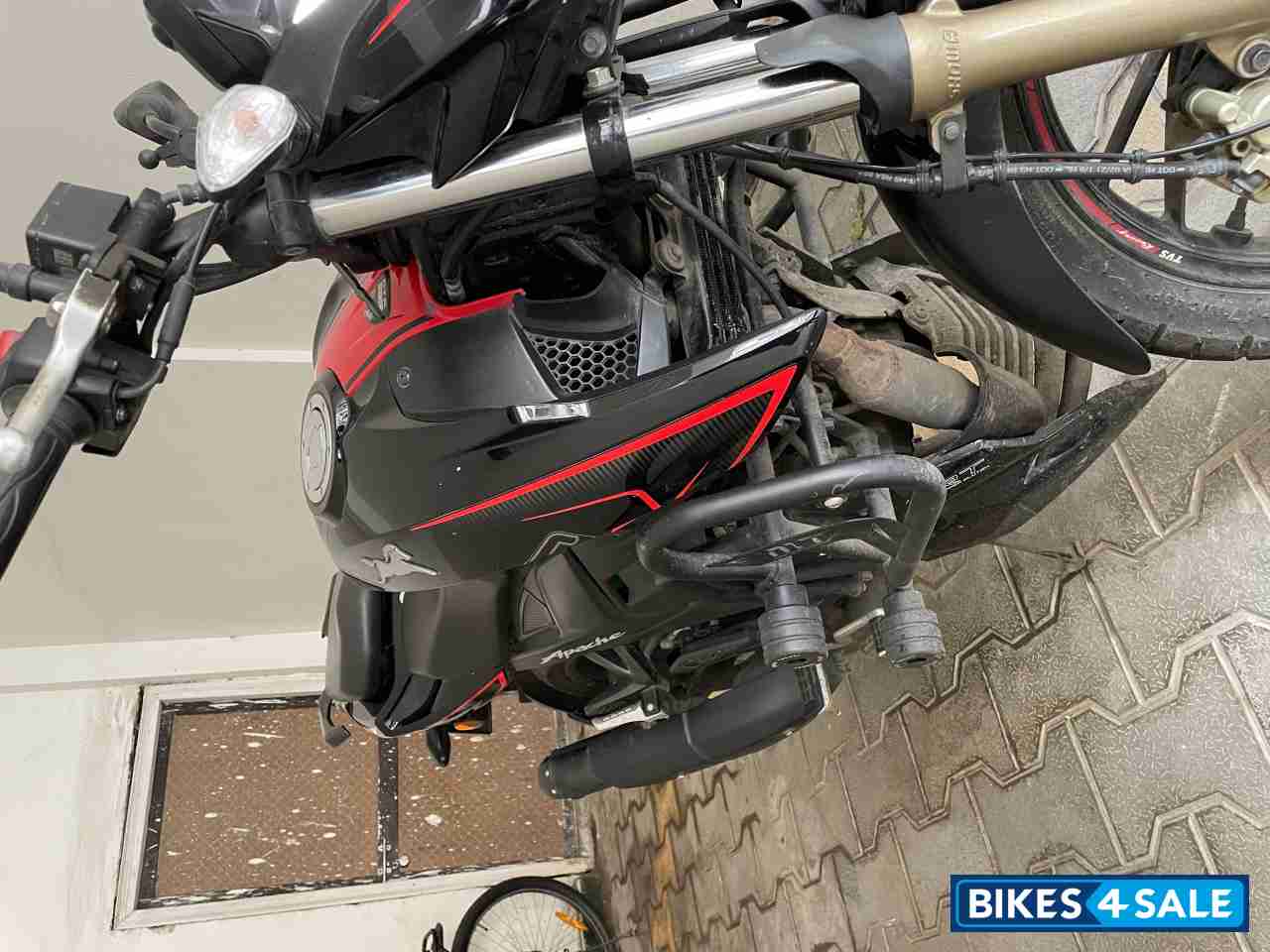 TVS Apache RTR 200 4V ABS Race Edition 2.0 TVS Apache RTR 200 4V ABS Race Edition 2.0