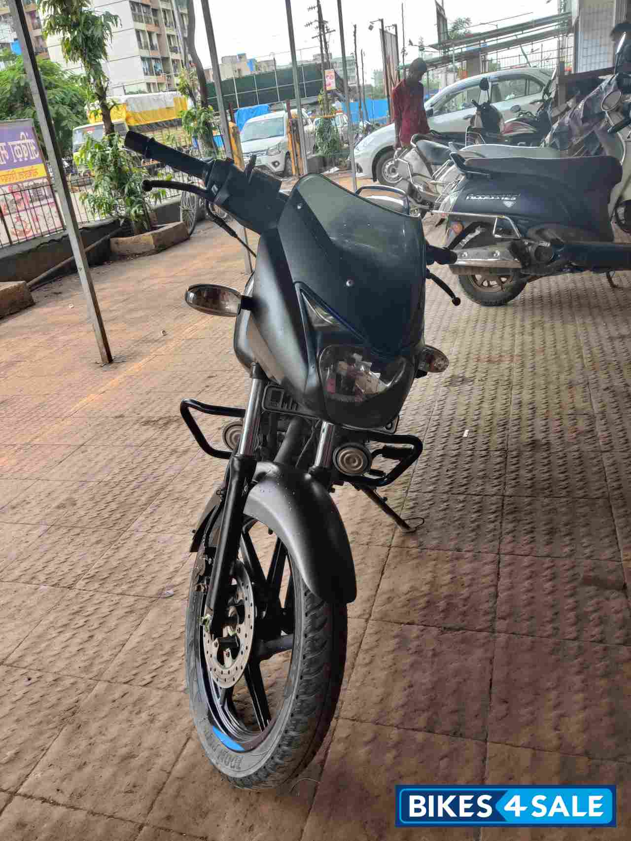 Charcoal Bajaj Pulsar 125 Charcoal Bajaj Pulsar 125