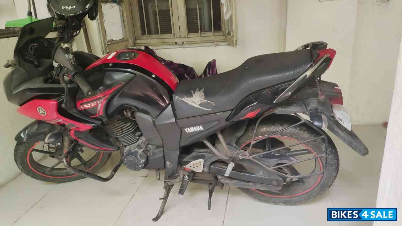 Black Yamaha Fazer