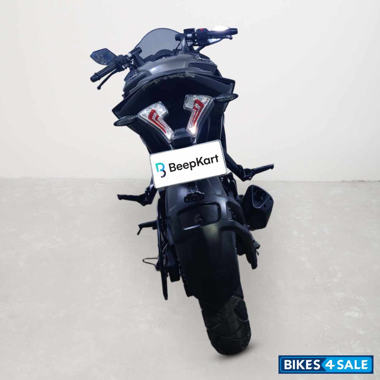 Bajaj Pulsar RS 200