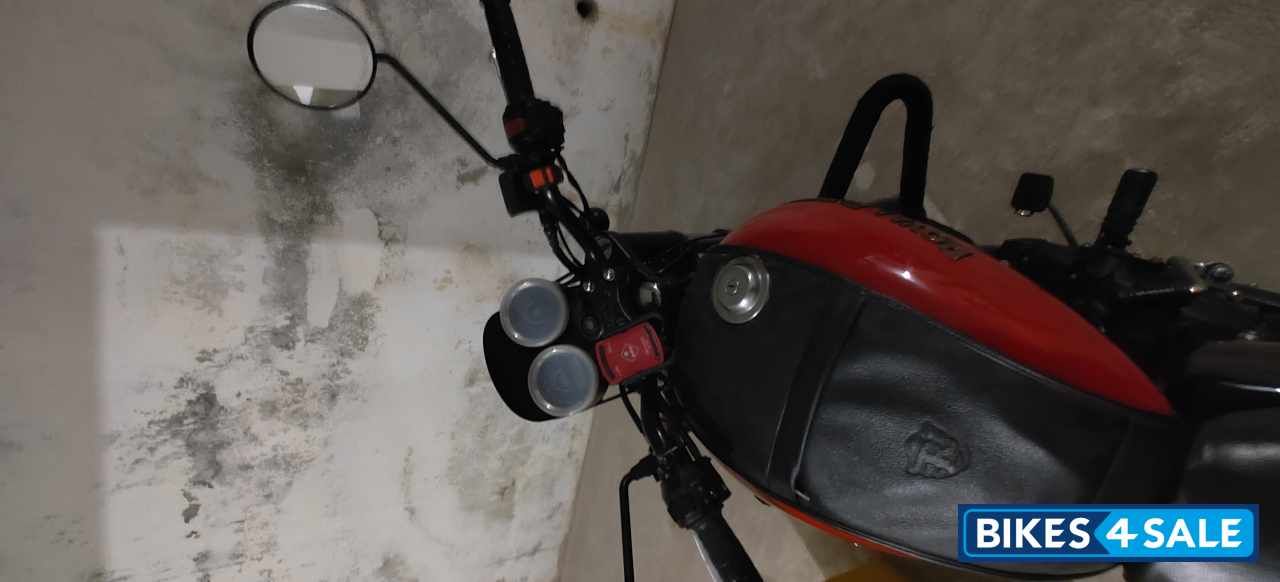 Red Royal Enfield Thunderbird X 350 Red Royal Enfield Thunderbird X 350