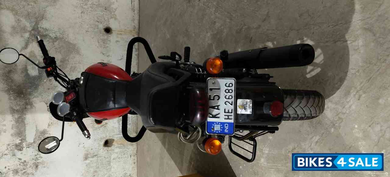 Red Royal Enfield Thunderbird X 350 Red Royal Enfield Thunderbird X 350