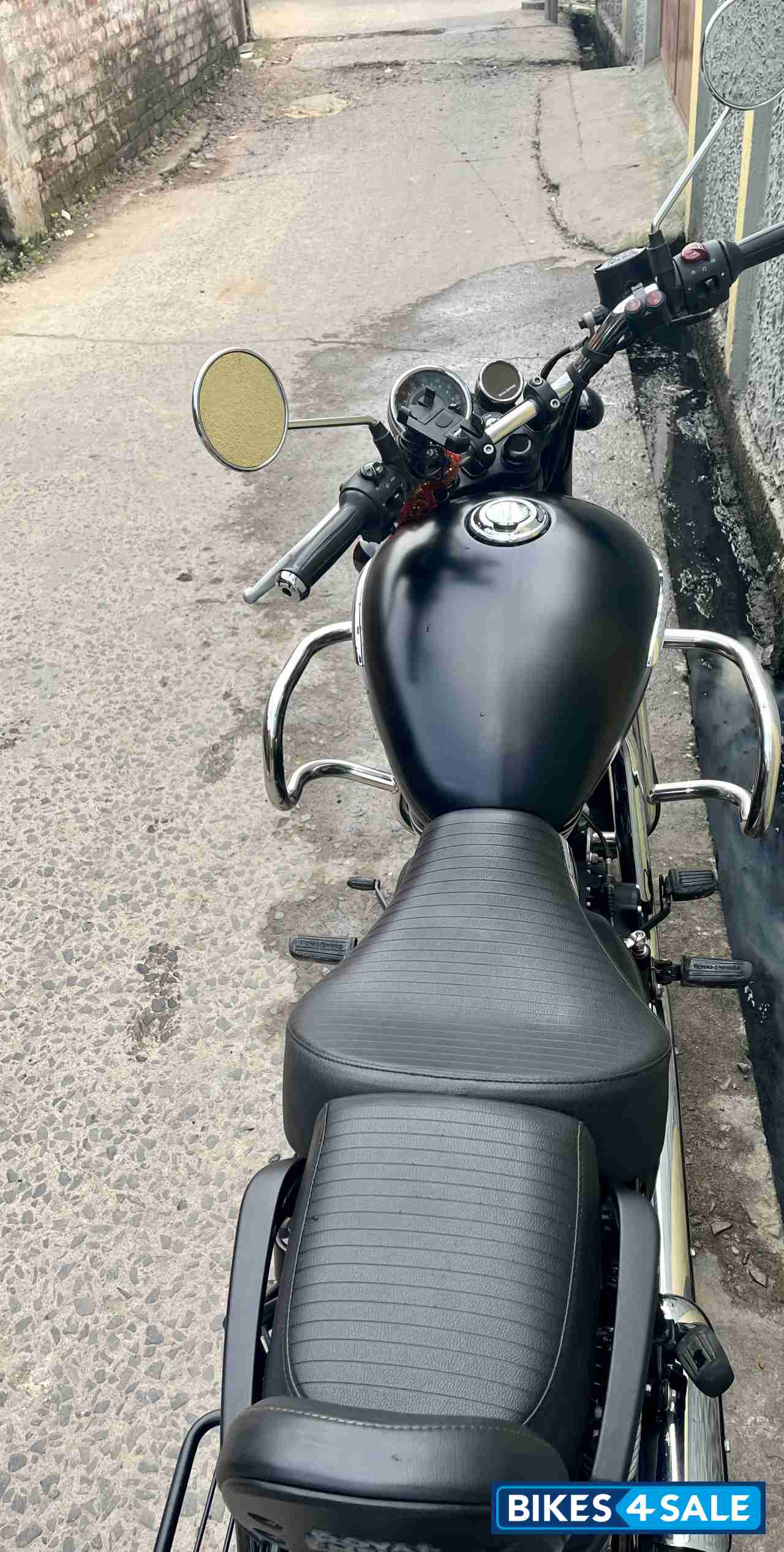 Royal Enfield Meteor 350 Stellar