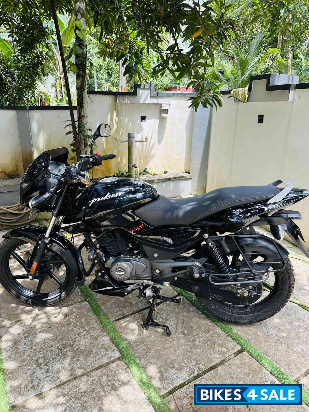 Bajaj Pulsar 150 BS6 Bajaj Pulsar 150 BS6