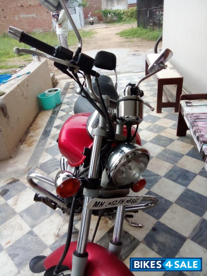 Bajaj Avenger 200 DTS-i Bajaj Avenger 200 DTS-i