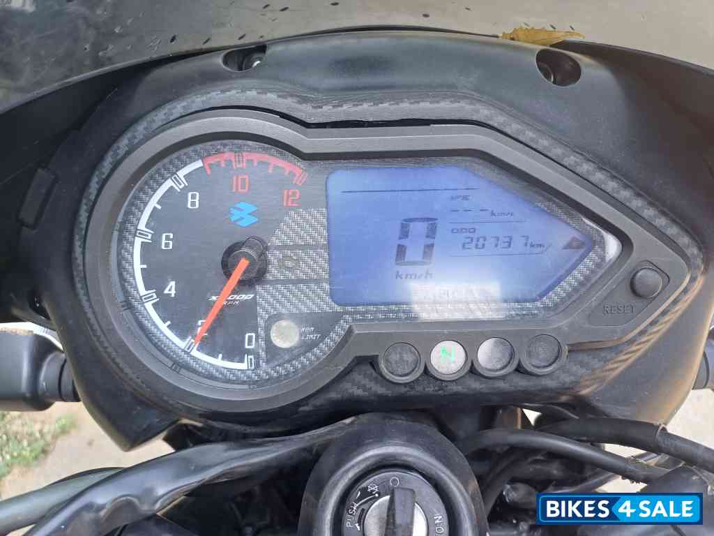 Black Red Bajaj Pulsar 150 Twin Disc BS6 Black Red Bajaj Pulsar 150 Twin Disc BS6