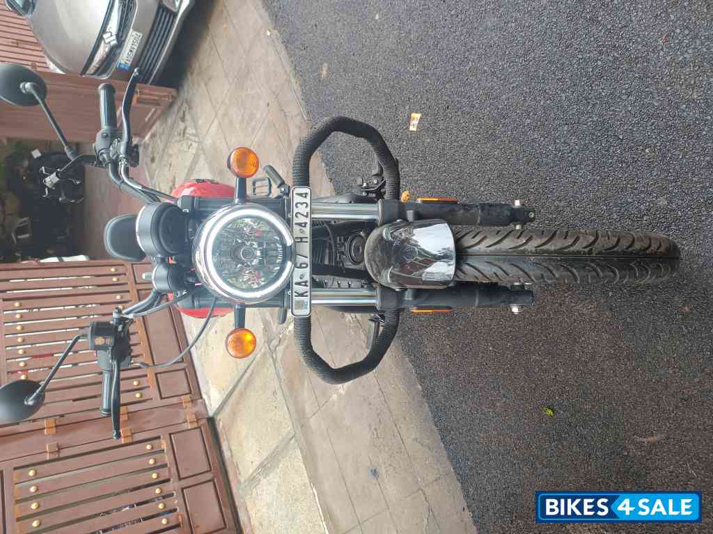 Red Royal Enfield Meteor 350 Fireball Red Royal Enfield Meteor 350 Fireball