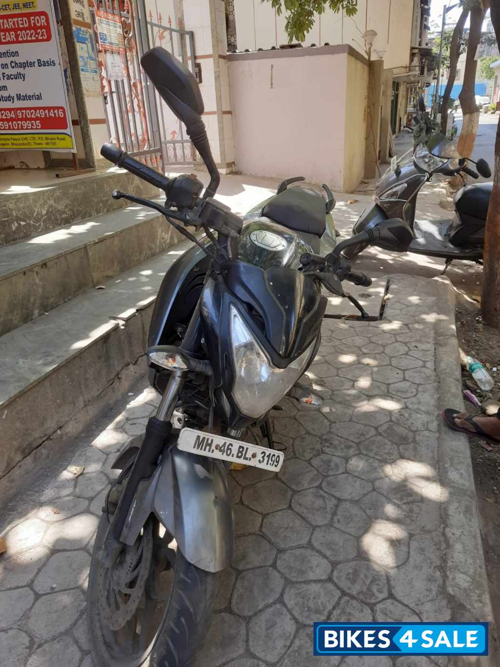 Black And Grey Bajaj Pulsar 200 NS ABS Black And Grey Bajaj Pulsar 200 NS ABS